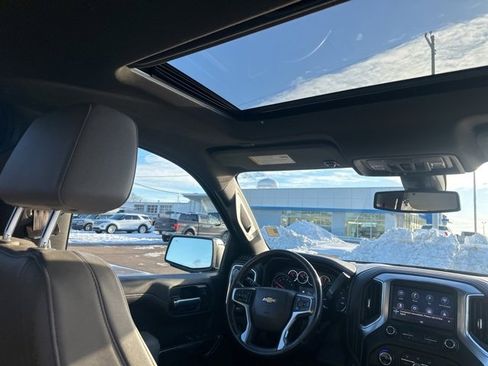 Used 2021 Chevrolet Silverado 1500 LTZ w/ LTZ Premium Package image 20