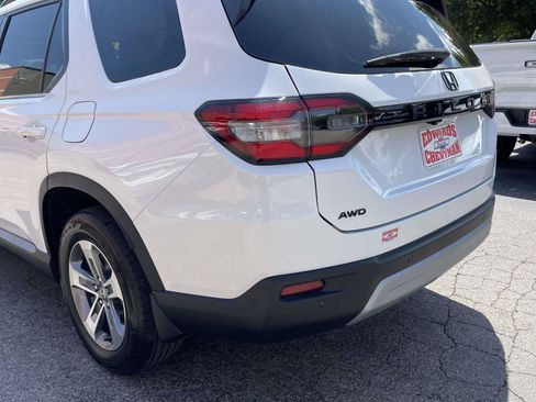 Used 2023 Honda Pilot EX-L image 18