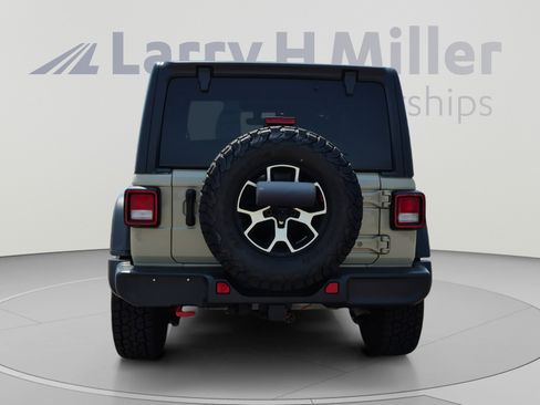 Used 2022 Jeep Wrangler Rubicon AWD/4WD image 4