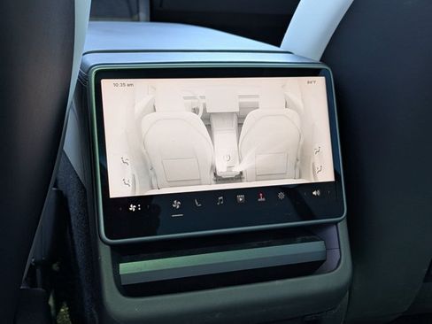 Used 2025 Tesla Model 3 Long Range AWD/4WD image 18