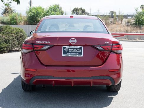 Used 2024 Nissan Sentra SV FWD image 5