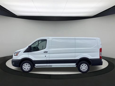 Used 2024 Ford Transit 250 Low Roof w/ Exterior Upgrade Package RWD image 5