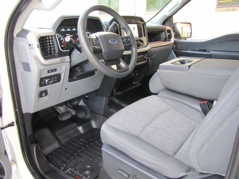 Used 2022 Ford F150 XL w/ Trailer Tow Package image 13