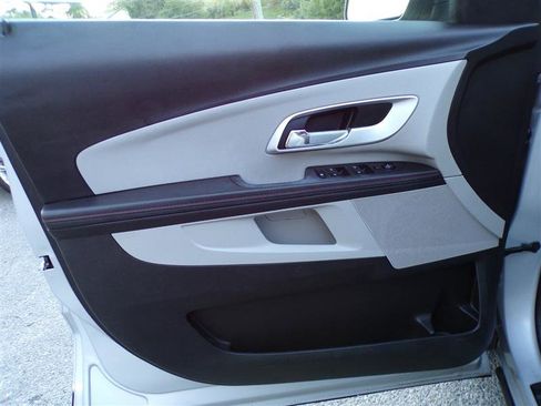 Used 2011 Chevrolet Equinox LT w/ Driver Convenience Package image 13