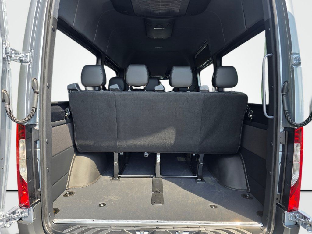 New 2026 Mercedes-Benz Sprinter 2500 image 17