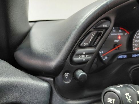 Used 2003 Chevrolet Corvette Convertible w/ Preferred Equipment Group1 image 39