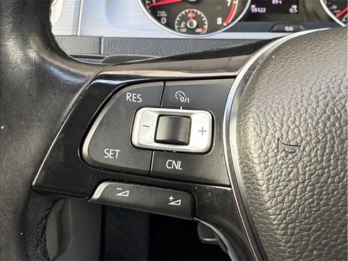 Used 2016 Volkswagen Golf S FWD image 13