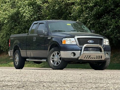 Used 2006 Ford F150 XLT AWD/4WD image 2