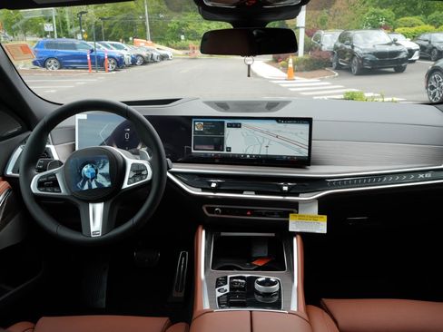 New 2027 BMW X6 xDrive40i w/ Executive Package AWD/4WD image 8