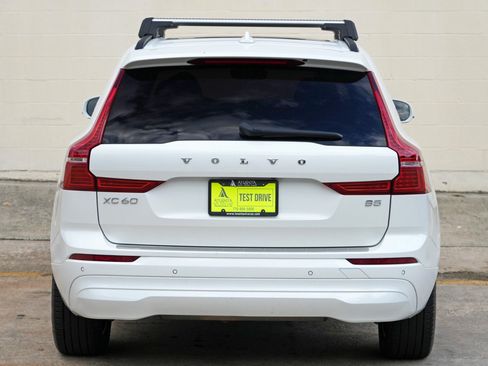 Used 2023 Volvo XC60 B5 Core w/ Climate Package FWD image 45