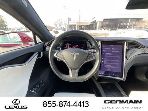 Used 2020 Tesla Model S Long Range Plus image 15