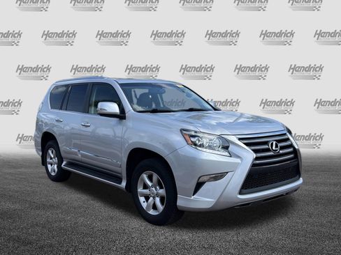 Used 2016 Lexus GX 460 w/ Navigation Package AWD/4WD image 2