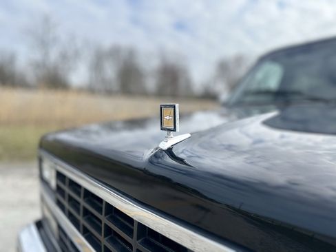 Used 1991 Chevrolet Blazer 4WD image 8