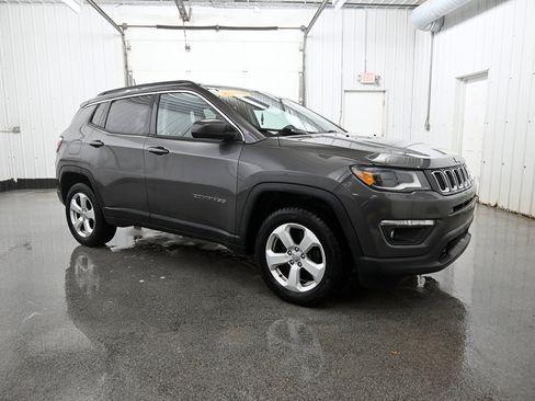 Used 2018 Jeep Compass Latitude w/ Popular Equipment Group image 2