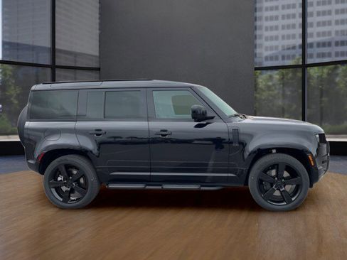 New 2026 Land Rover Defender 110 X-Dynamic SE image 6