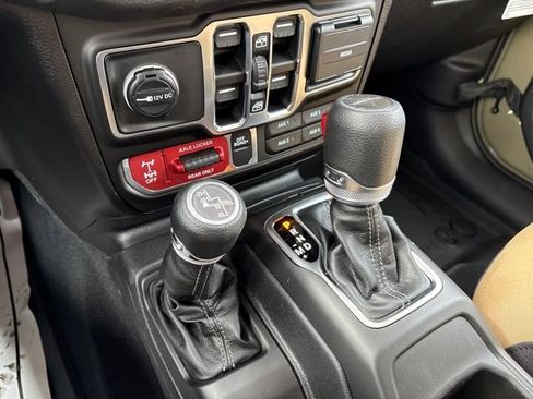 New 2026 Jeep Gladiator Willys image 19