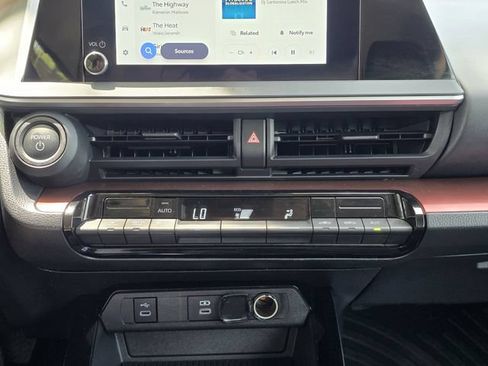 Certified 2024 Toyota Prius Prime FWD image 17