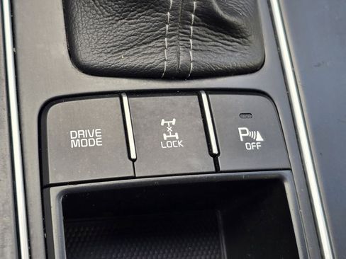 Used 2017 Kia Sorento EX w/ EX Premium Package AWD/4WD image 11