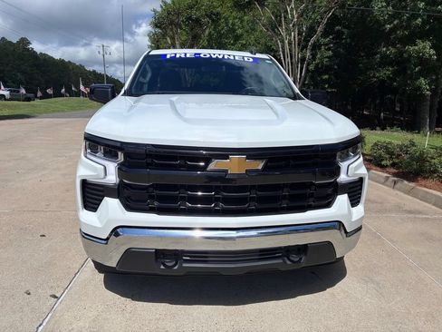 Used 2025 Chevrolet Silverado 1500 LT AWD/4WD image 2