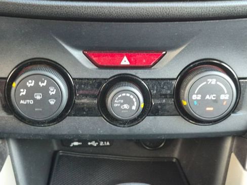Used 2021 Subaru Forester AWD/4WD image 24