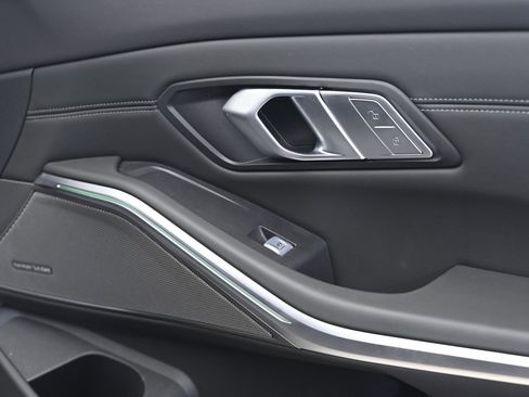 Used 2025 BMW M3 Competition w/ Executive Package image 21