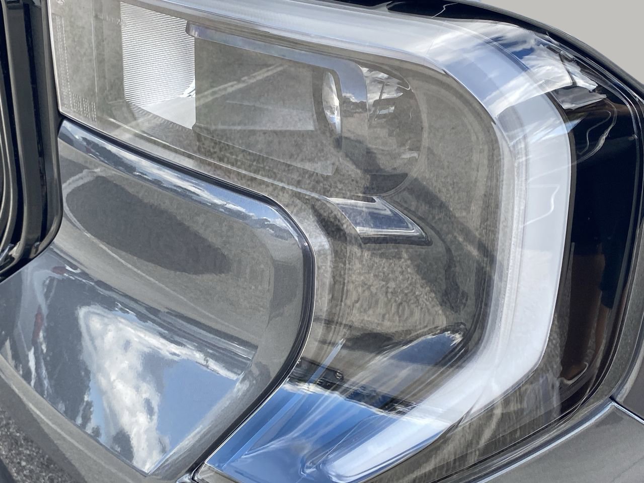New 2026 Ford Maverick Lobo AWD/4WD image 7
