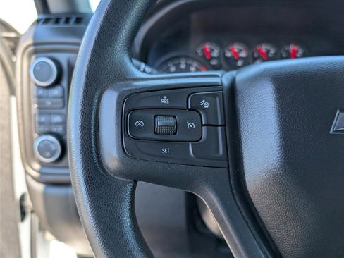 Used 2025 Chevrolet Silverado 2500 Custom w/ Custom Value Package image 26