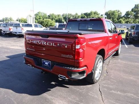 Used 2023 Chevrolet Silverado 1500 High Country w/ High Country Premium Package AWD/4WD image 7