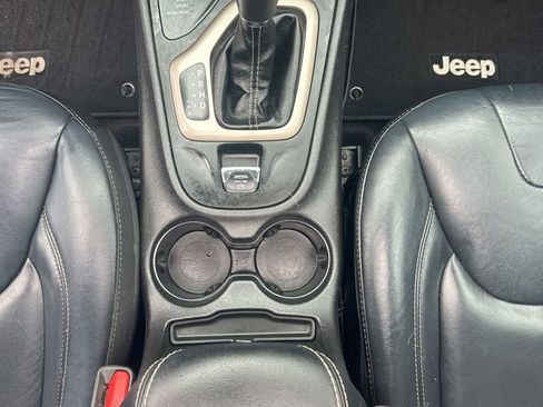 Used 2017 Jeep Cherokee Limited w/ Trailer Tow Group AWD/4WD image 33