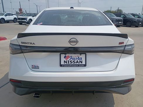New 2026 Nissan Sentra SR w/ Floor Mat Package image 5