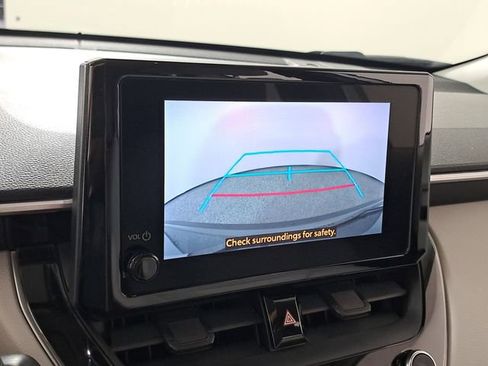 Used 2023 Toyota Corolla Cross L image 29