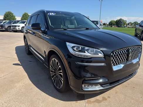 Used 2024 Lincoln Aviator Black Label w/ Dynamic Handling Package AWD/4WD image 3
