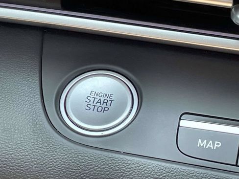 Certified 2025 Hyundai Elantra SEL FWD image 19