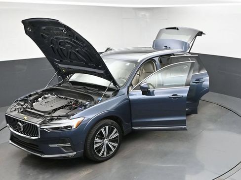 Used 2023 Volvo XC60 B5 Plus AWD/4WD image 47