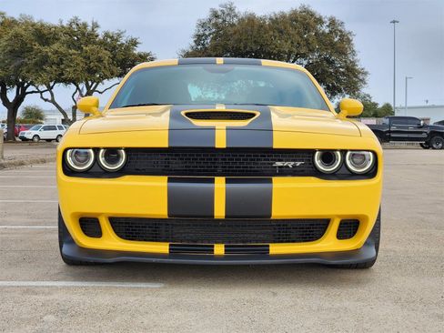 Used 2017 Dodge Challenger SRT Hellcat image 7