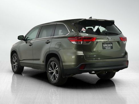 Used 2017 Toyota Highlander Plus image 3