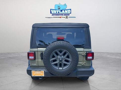 Certified 2025 Jeep Wrangler Sport AWD/4WD image 4