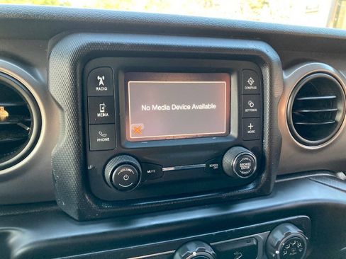 Used 2020 Jeep Wrangler Unlimited Sport S AWD/4WD image 23