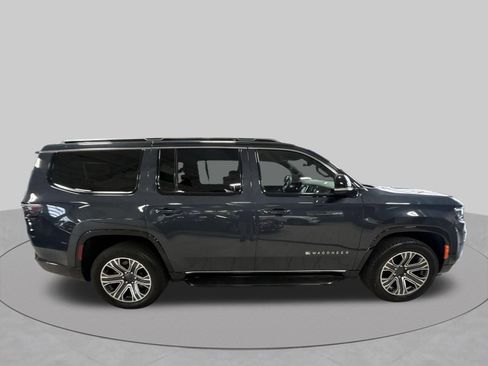 Used 2024 Jeep Wagoneer Series II AWD/4WD image 41
