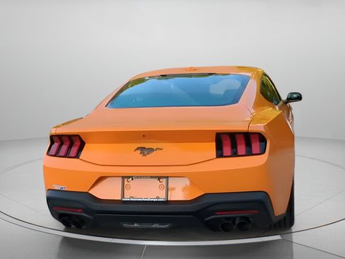 Certified 2026 Ford Mustang Coupe RWD image 25