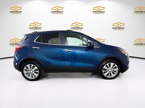Used 2020 Buick Encore Preferred FWD image 9