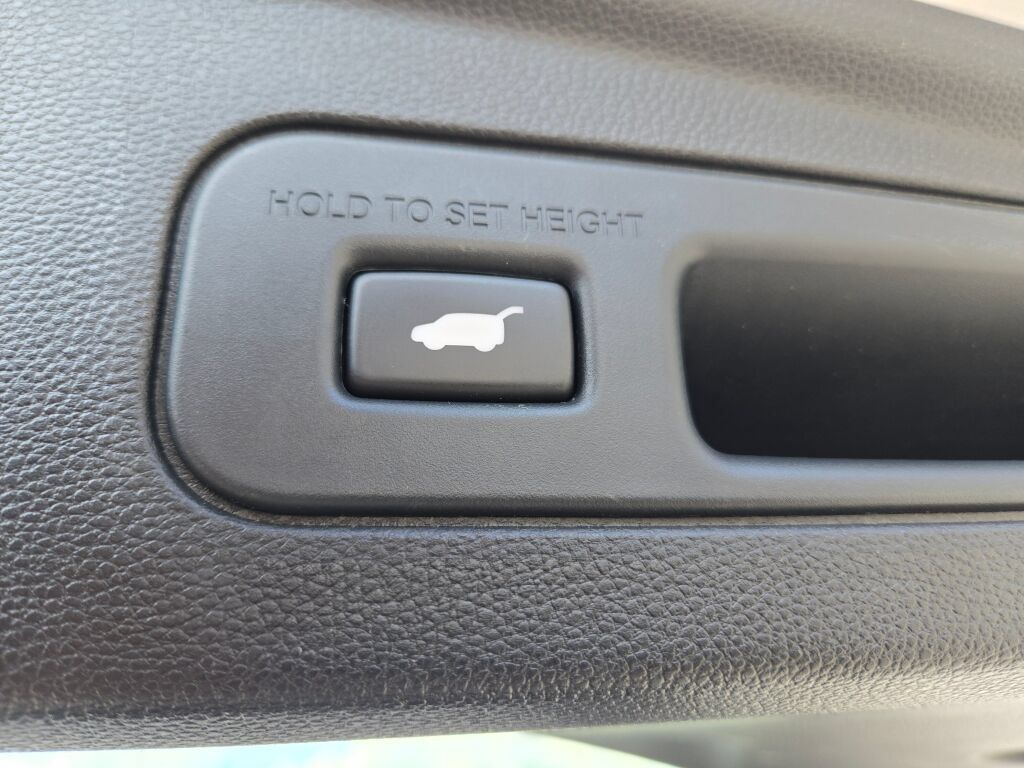 Used 2023 Acura MDX w/ Technology Package AWD/4WD image 21