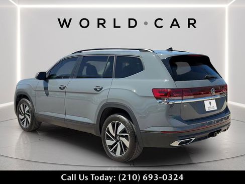 Used 2025 Volkswagen Atlas SE image 5