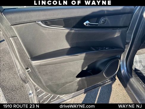 Certified 2022 Lincoln Nautilus Reserve image 13