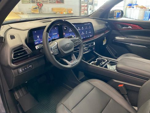 New 2026 Chevrolet Traverse Z71 w/ Enhanced Driving Package image 11