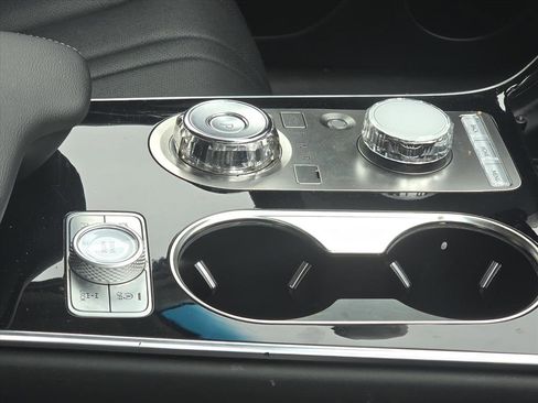 Used 2025 Genesis GV80 2.5T Standard image 6