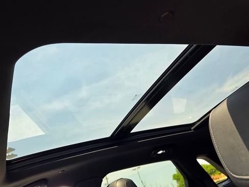 Used 2023 Cadillac XT5 Premium Luxury image 17