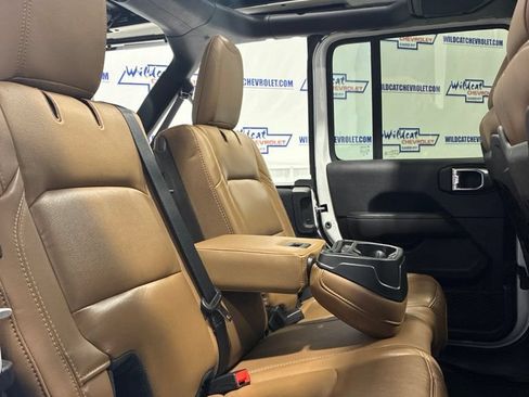 Used 2020 Jeep Wrangler Unlimited Rubicon AWD/4WD image 37