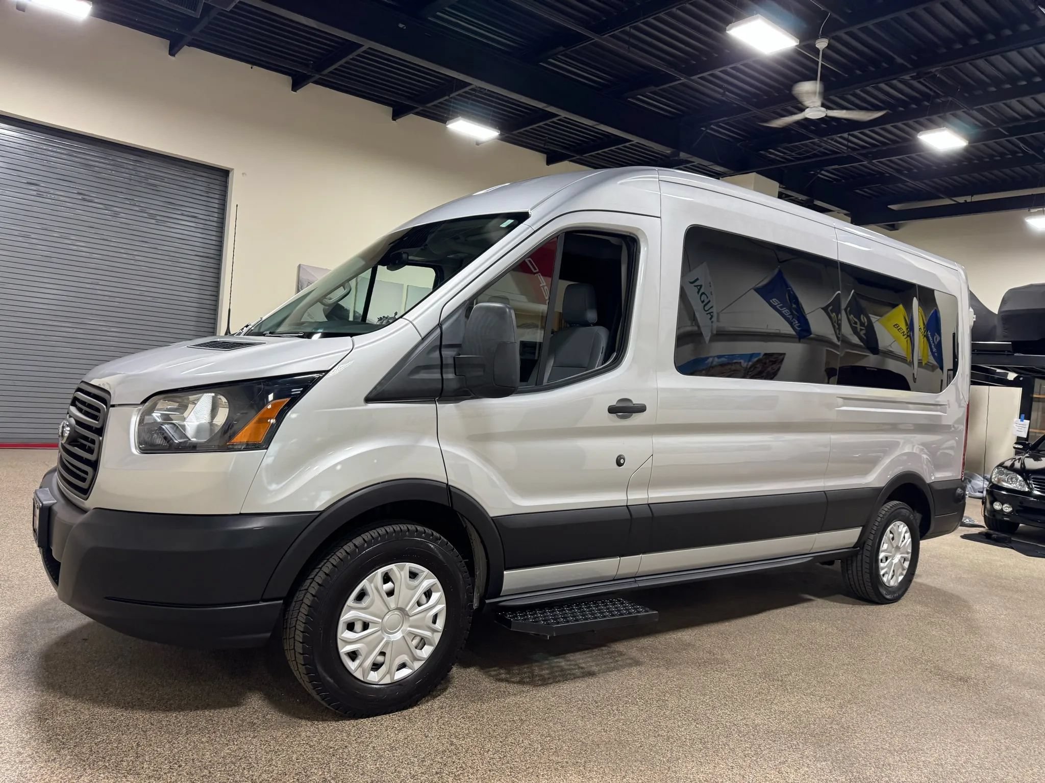 Used 2019 Ford Transit 250 148 Medium Roof RWD image 11