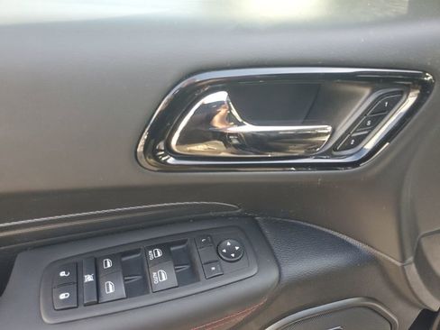 Used 2025 Dodge Durango GT AWD/4WD image 23
